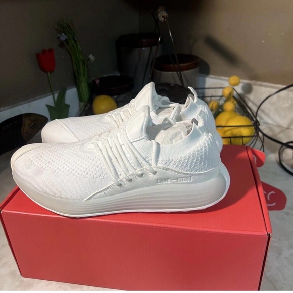 NIB EXCELLENT Lane Eight AD1 Women's
Cloud White Trainer Workout Shoes Size 9 - Picture 7 of 7